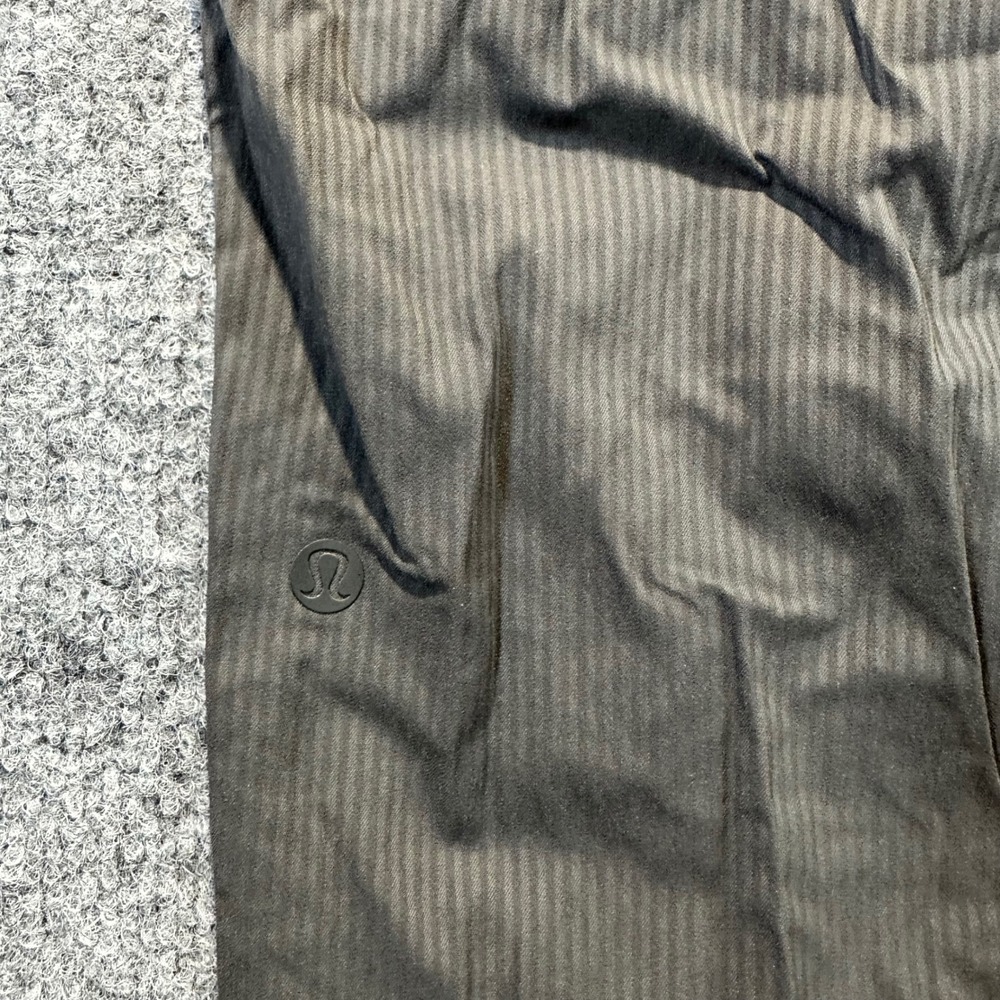 Lululemon Dance Studio Jogger Women 2 Grey Pinstripe Athleisure Yoga Pants - Picture 8 of 9